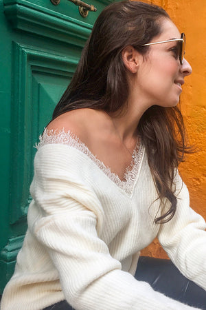 Queencii – Emillie Lace V Collar Sweater White