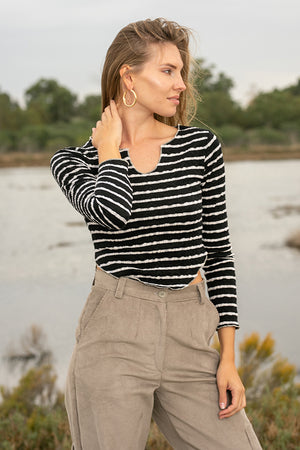 Queencii – Sabine Top Black & White