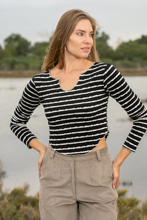 Queencii – Sabine Top Black & White