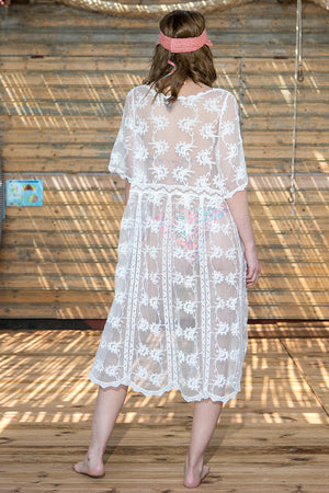 Queencii – Ibiza Lace Cover Up Kimono White