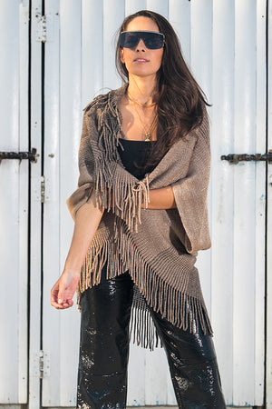 Queencii – Claire Knitted Cape Scarf Beige
