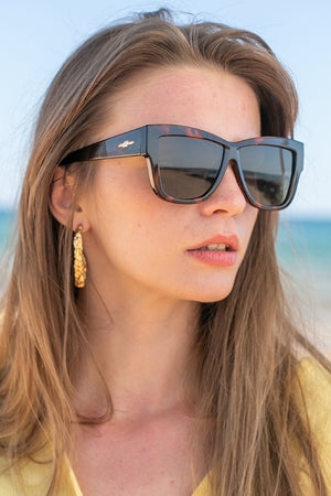 Le Specs – Total Eclipse Tort