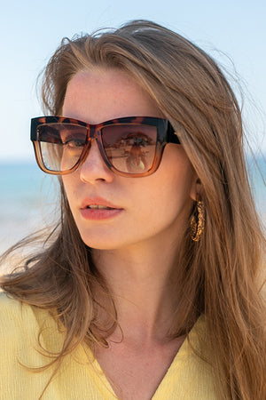 Le Specs – Total Eclipse Tort Tan Grad