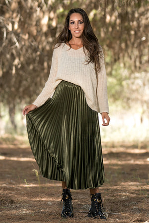 Queencii - Glow Night Metallic Pleated Long Skirt Green