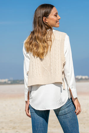 Queencii – Lina Vest Sweater Beige