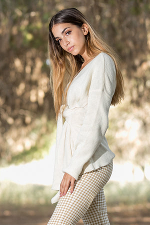 Queencii – Milano Wrap Sweater Beige